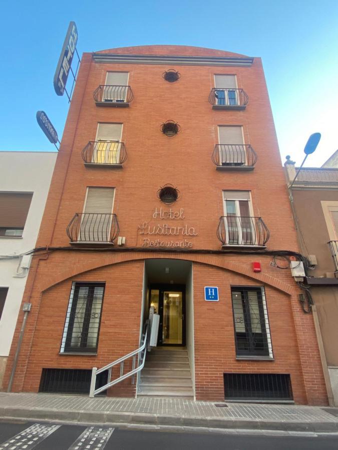 Hotel Lusitania, Centro Ciudad, Parking Privado Мерида Экстерьер фото